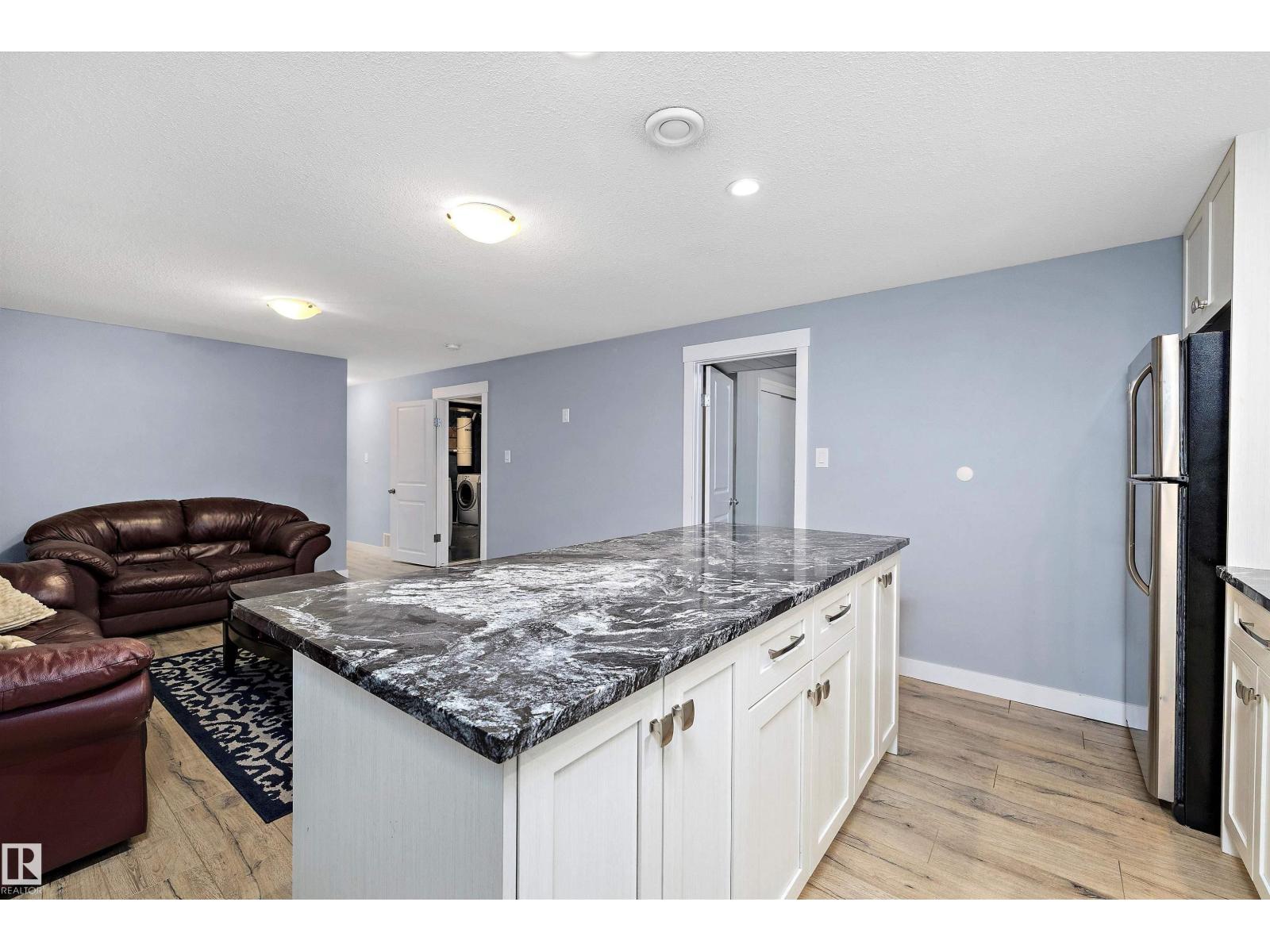 12039 52 ST NW, Edmonton