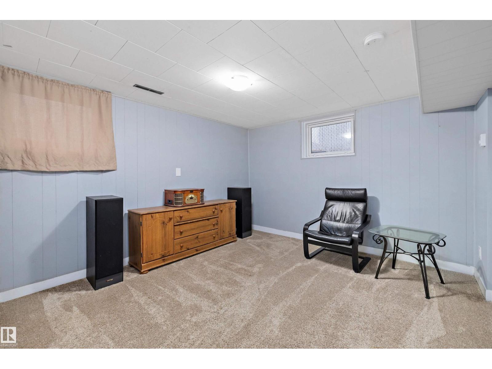 12039 52 ST NW, Edmonton