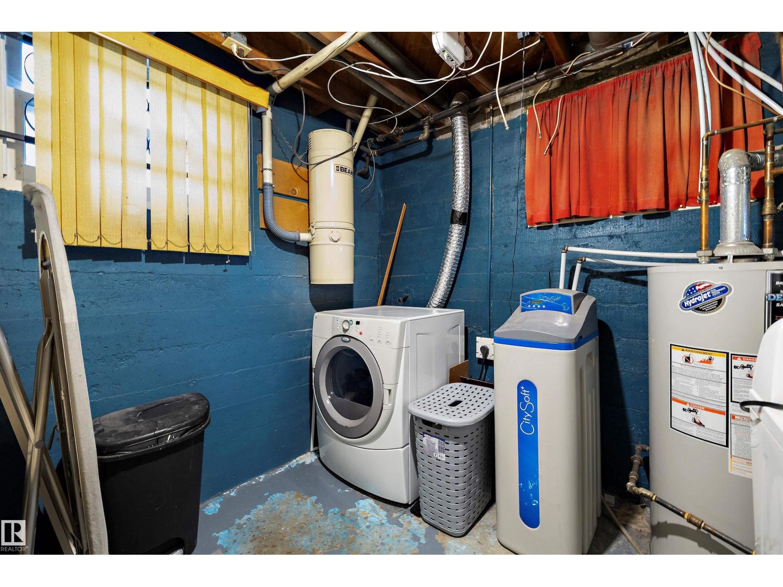 12039 52 ST NW, Edmonton