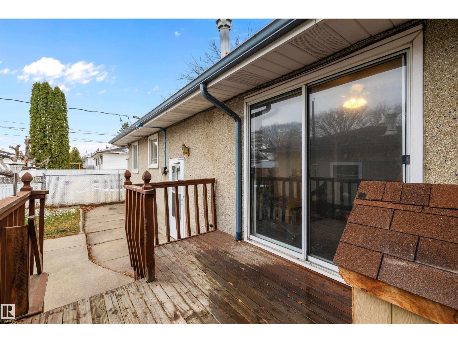 12039 52 ST NW, Edmonton