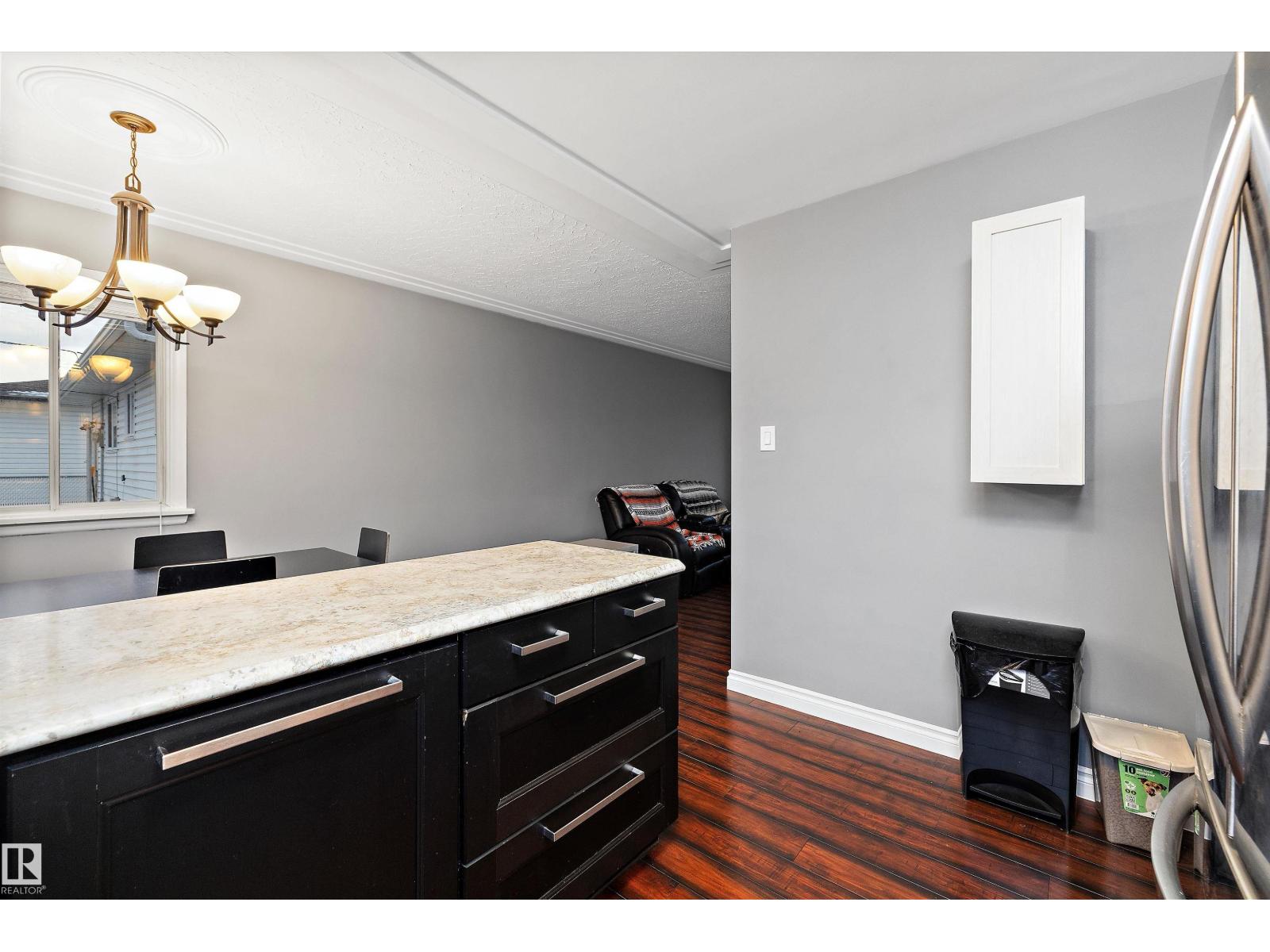 12039 52 ST NW, Edmonton