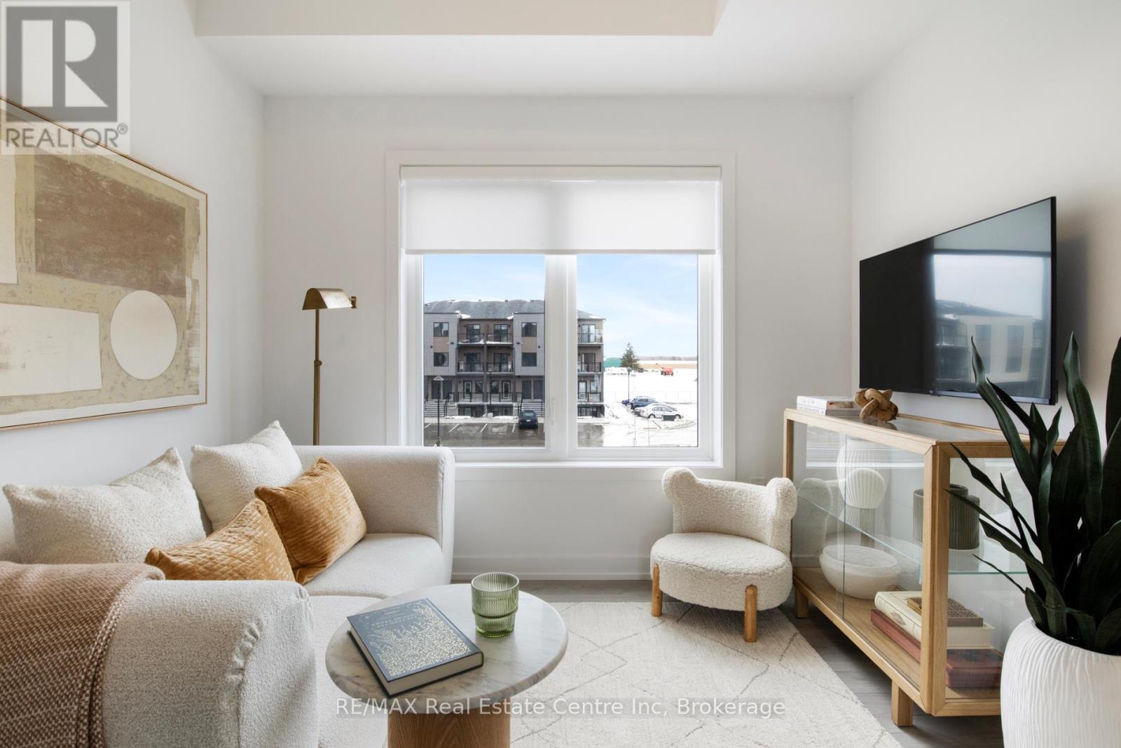 63 – 940 ST.DAVID STREET N
