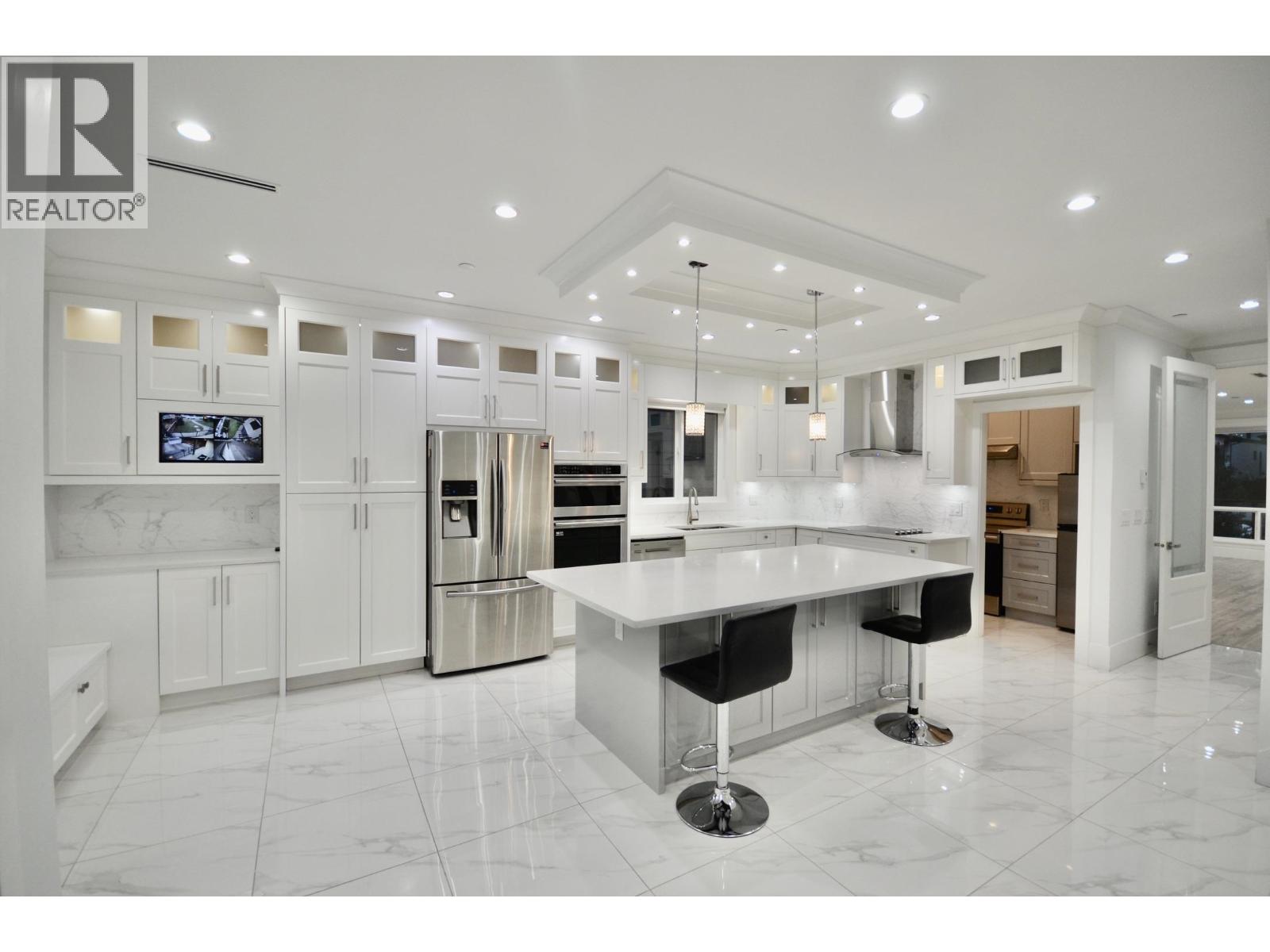 1936 PRAIRIE AVENUE, Port Coquitlam