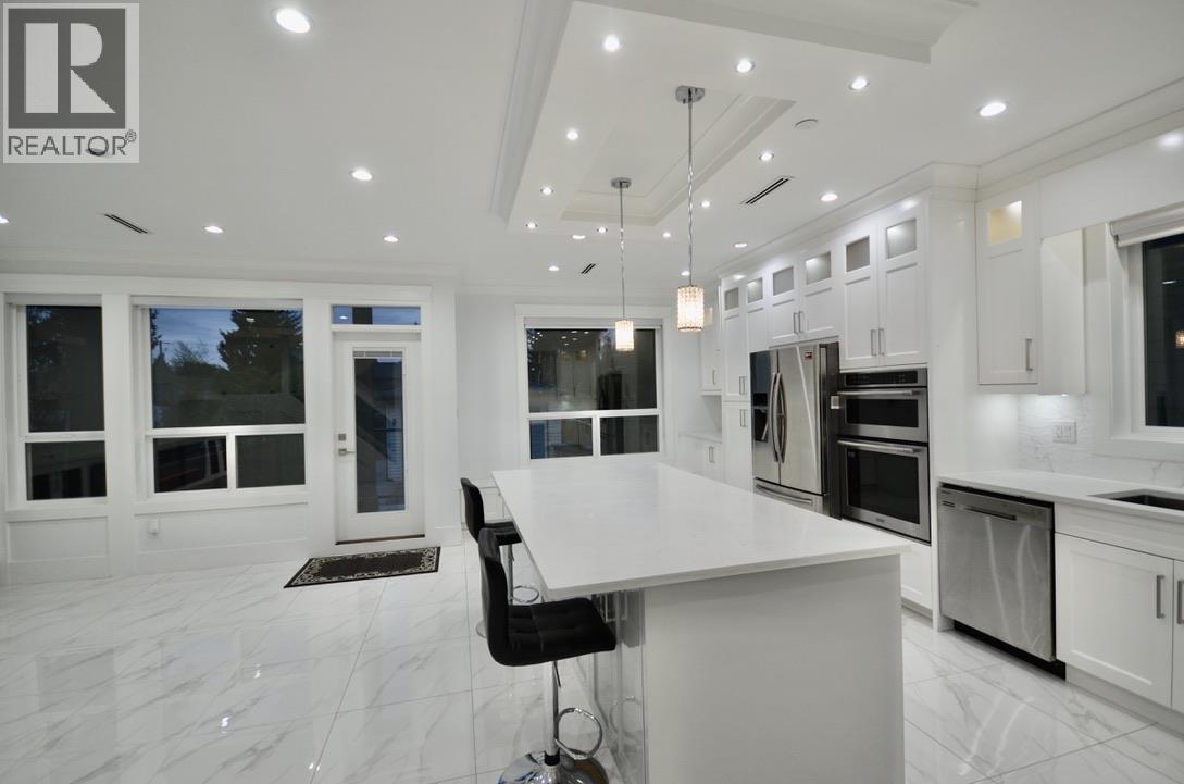 1936 PRAIRIE AVENUE, Port Coquitlam