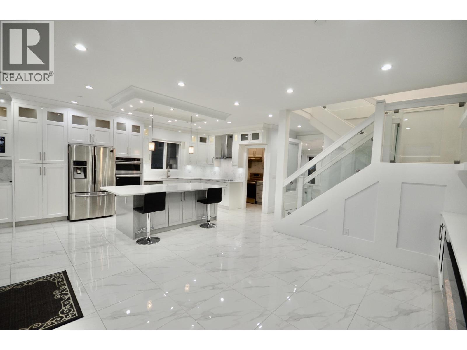 1936 PRAIRIE AVENUE, Port Coquitlam