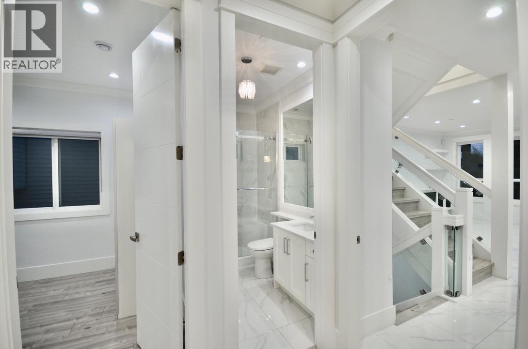 1936 PRAIRIE AVENUE, Port Coquitlam