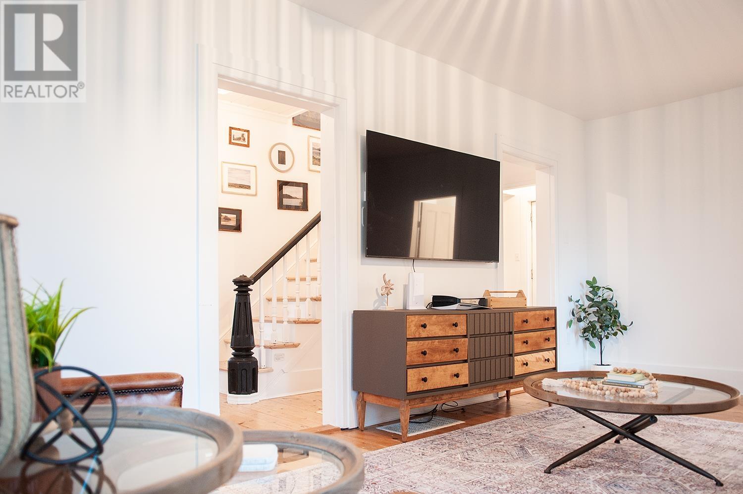 22 Richmond Street - Photo 5 of 46, Georgetown, Prince Edward Island