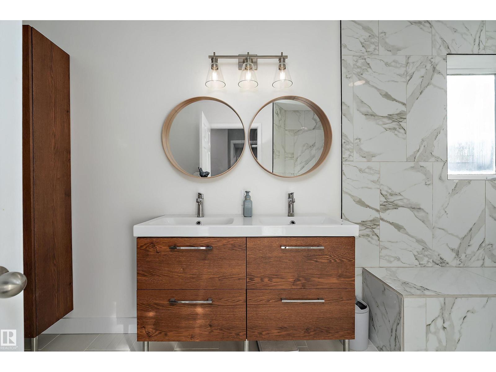 735 WELLS POINT LN, Sherwood Park