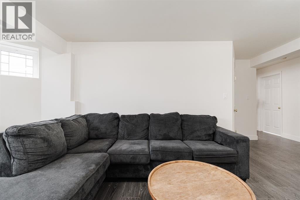 168 Burton Place, Fort McMurray