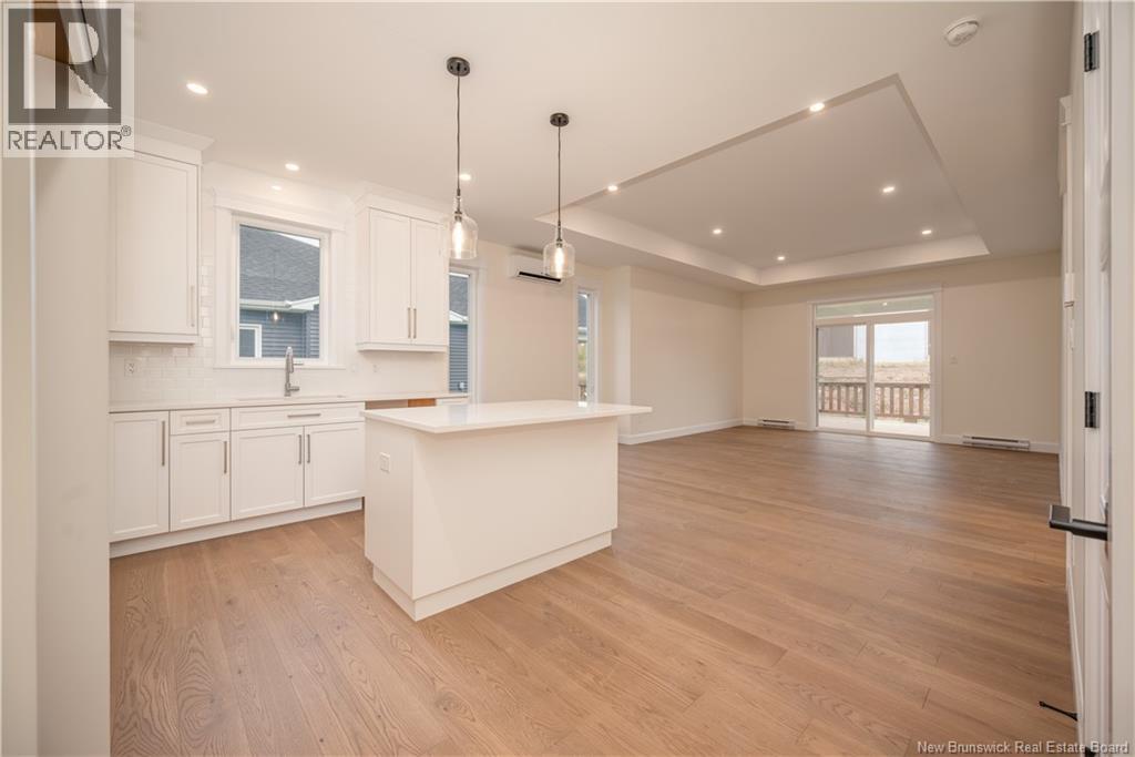 552 ROYAL OAKS BOULEVARD - Image 15