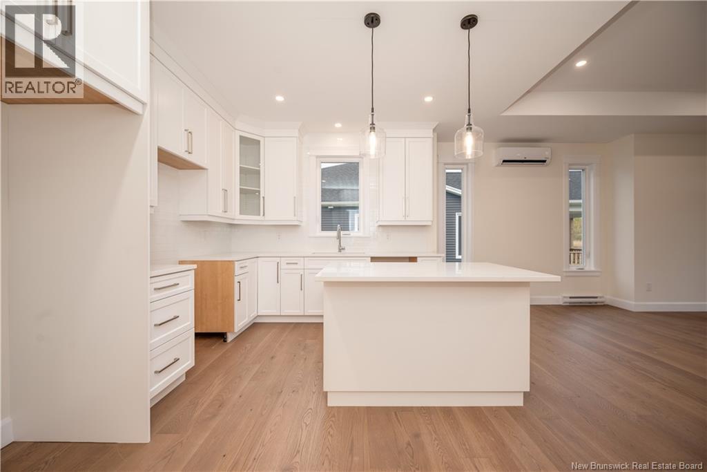 552 ROYAL OAKS BOULEVARD - Image 16
