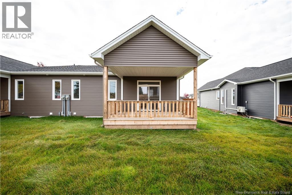 552 ROYAL OAKS BOULEVARD - Image 41