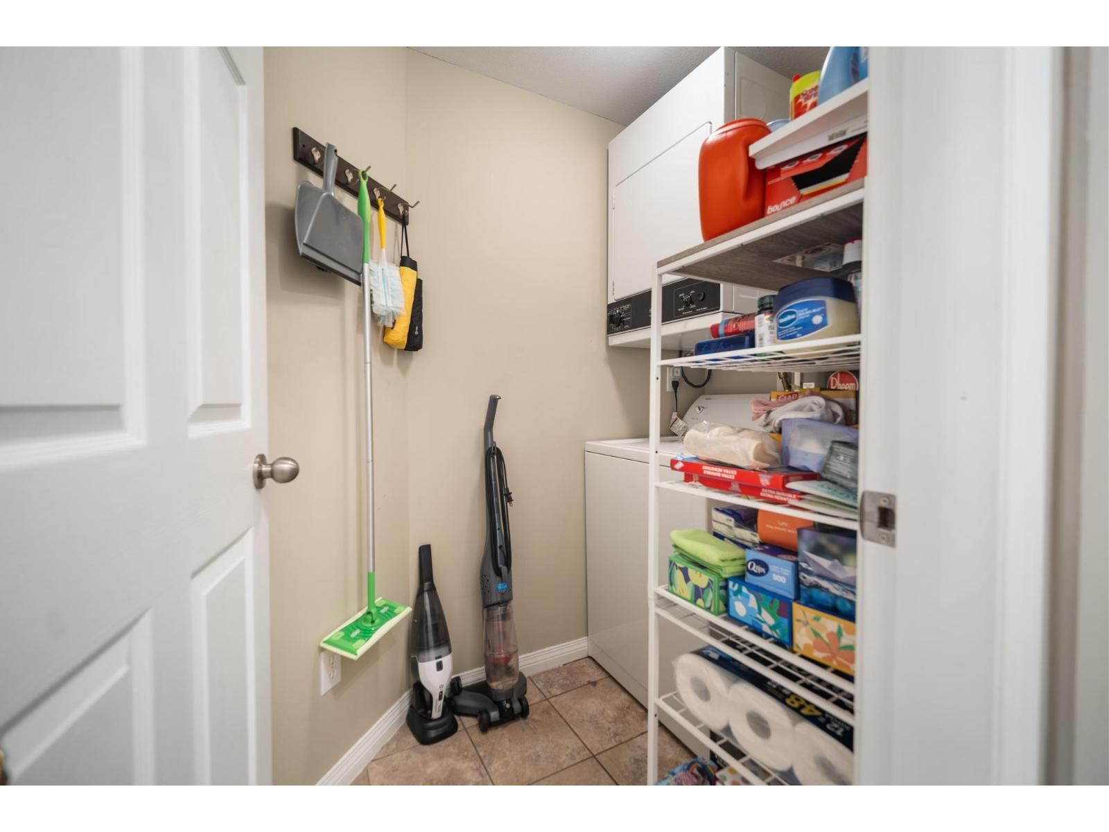 110 6557 121 STREET, Surrey