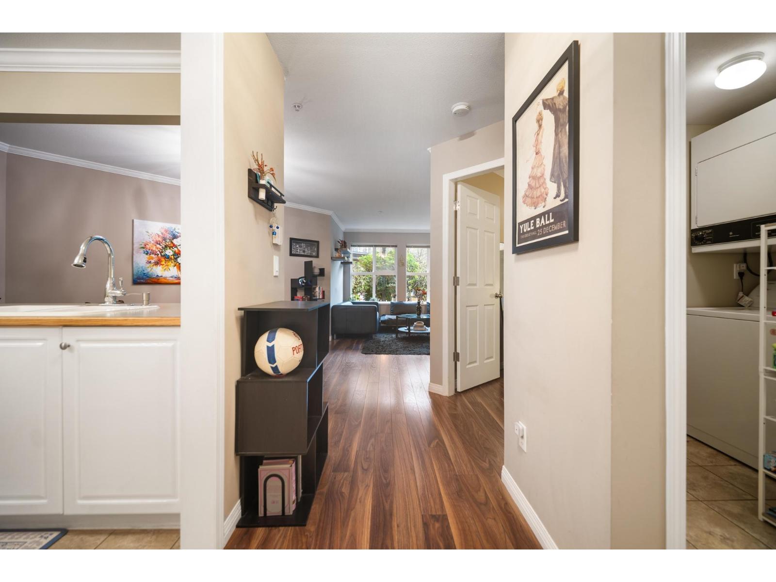 110 6557 121 STREET, Surrey