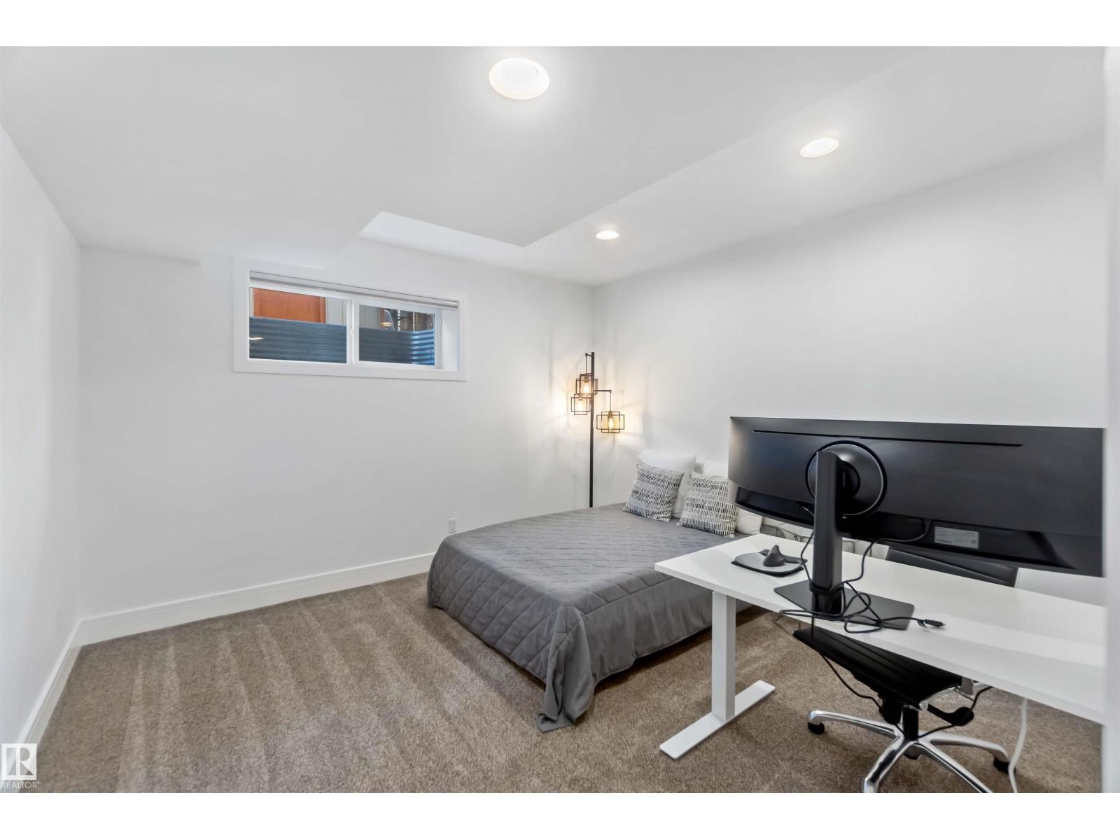 4 GRENFELL AV, St. Albert