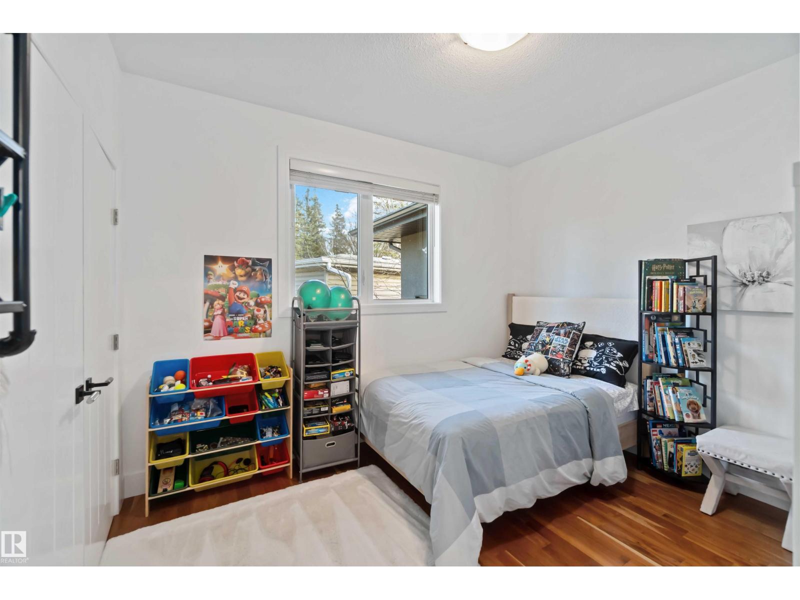 4 GRENFELL AV, St. Albert