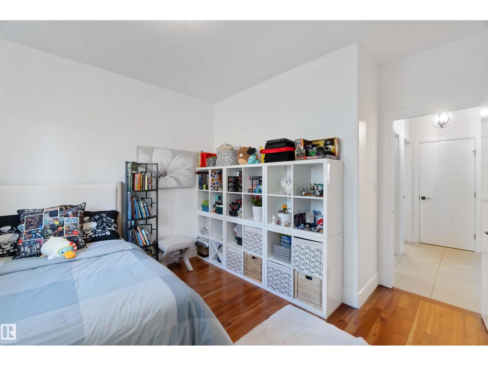 4 GRENFELL AV, St. Albert