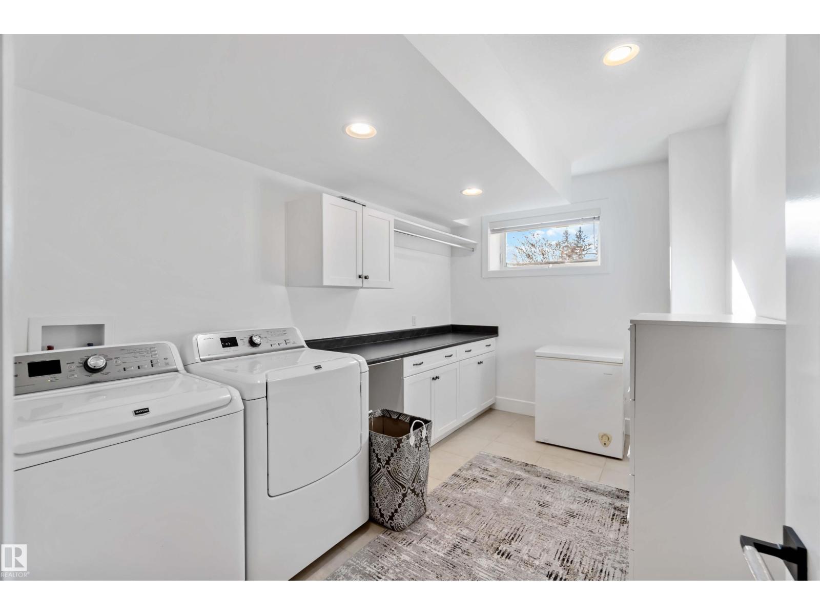 4 GRENFELL AV, St. Albert