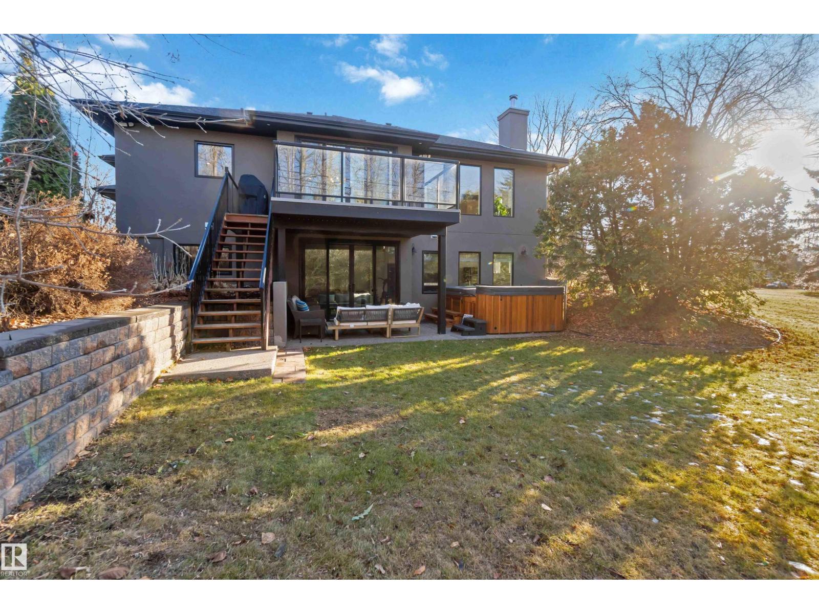 4 GRENFELL AV, St. Albert