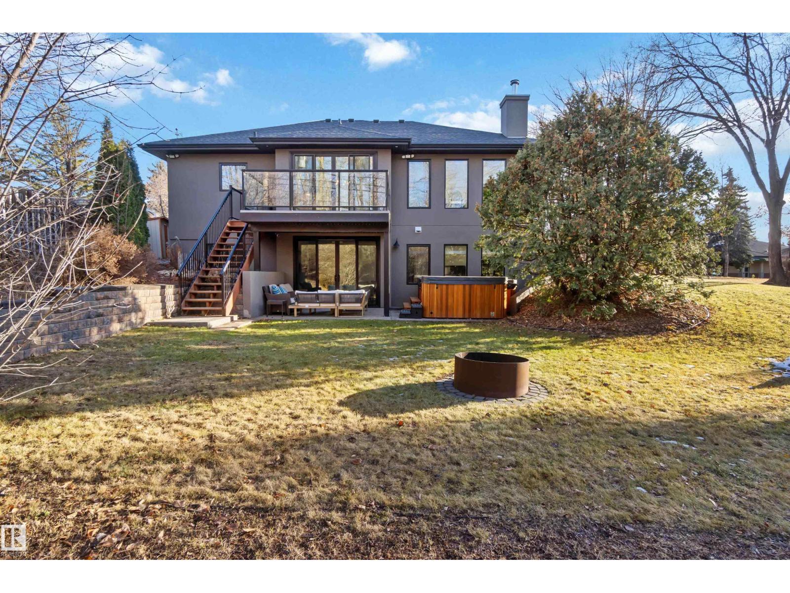 4 GRENFELL AV, St. Albert