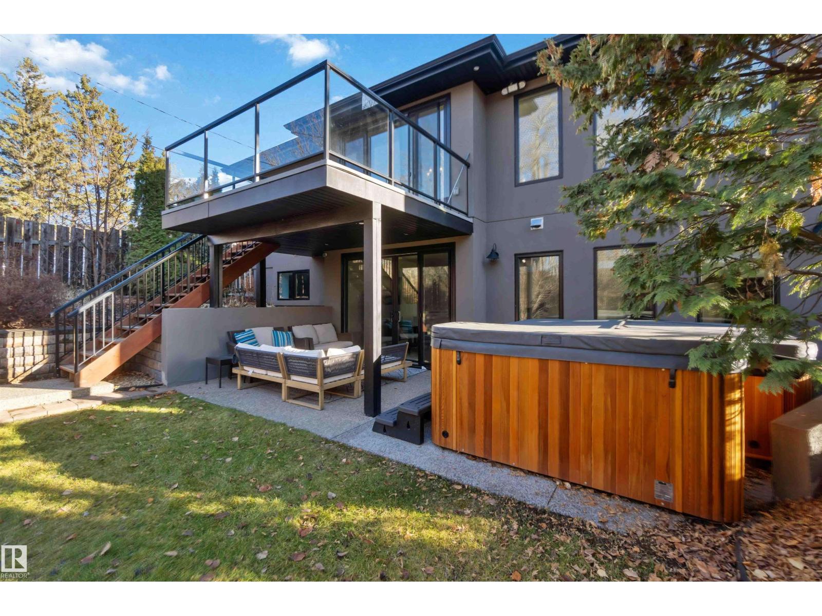 4 GRENFELL AV, St. Albert