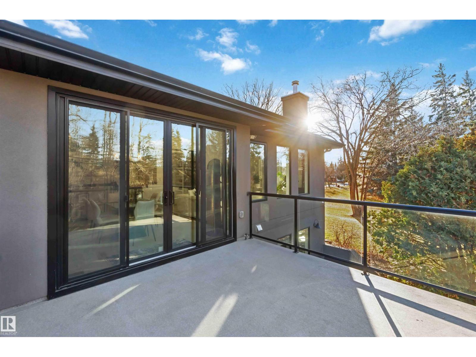 4 GRENFELL AV, St. Albert