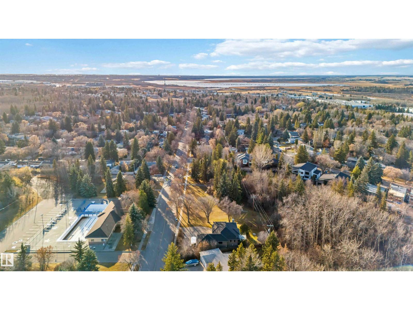 4 GRENFELL AV, St. Albert