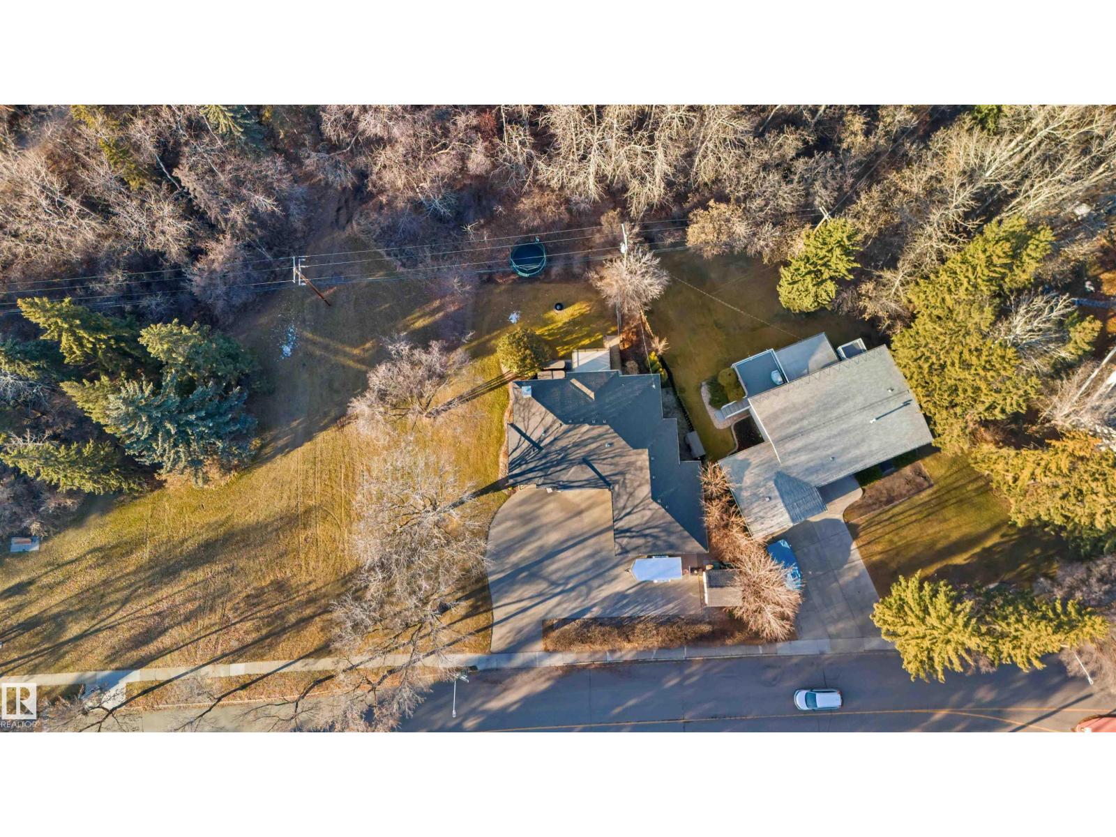 4 GRENFELL AV, St. Albert