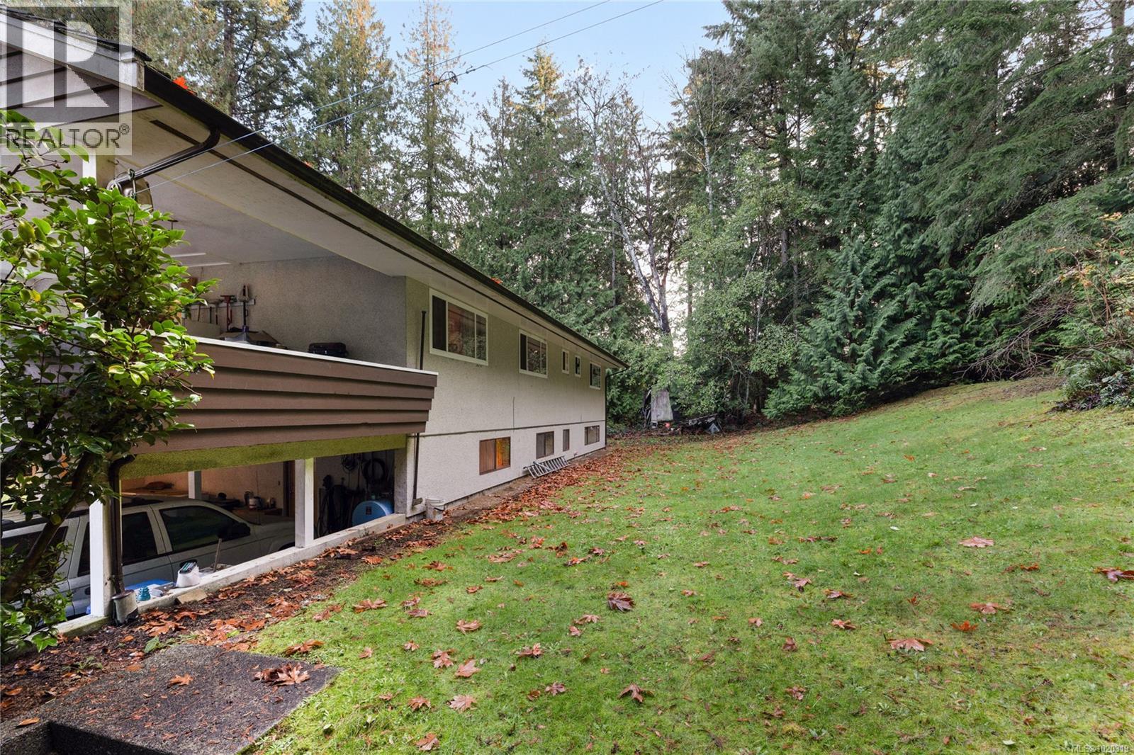 5621 Hammond Bay Rd, Nanaimo