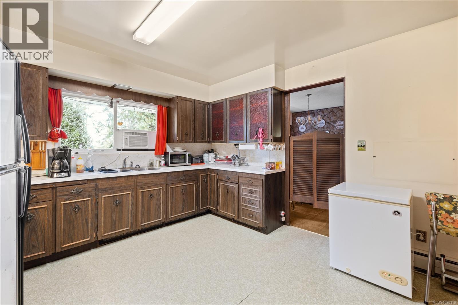 5621 Hammond Bay Rd - 7