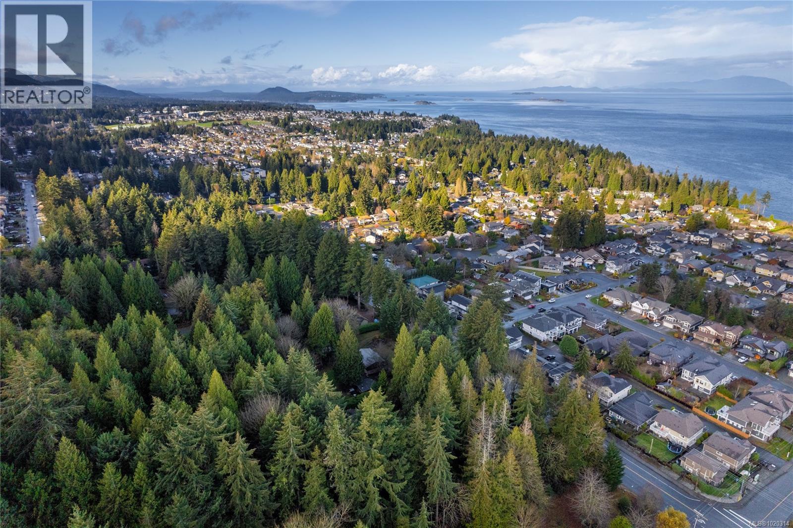 5611 Hammond Bay Rd, Nanaimo