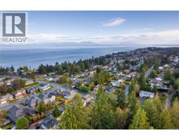 5611 Hammond Bay Rd, Nanaimo, BC V9T5N2 Photo 10