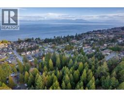 5611 Hammond Bay Rd, Nanaimo, BC V9T5N2 Photo 7