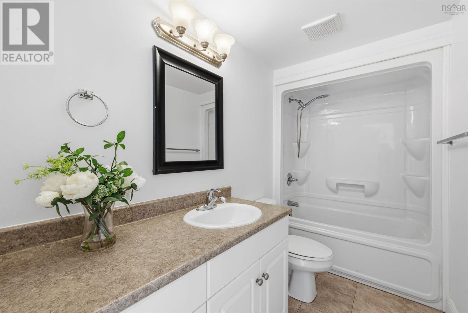 Property 18 of 29 of 1006 60 Walter Havill Drive