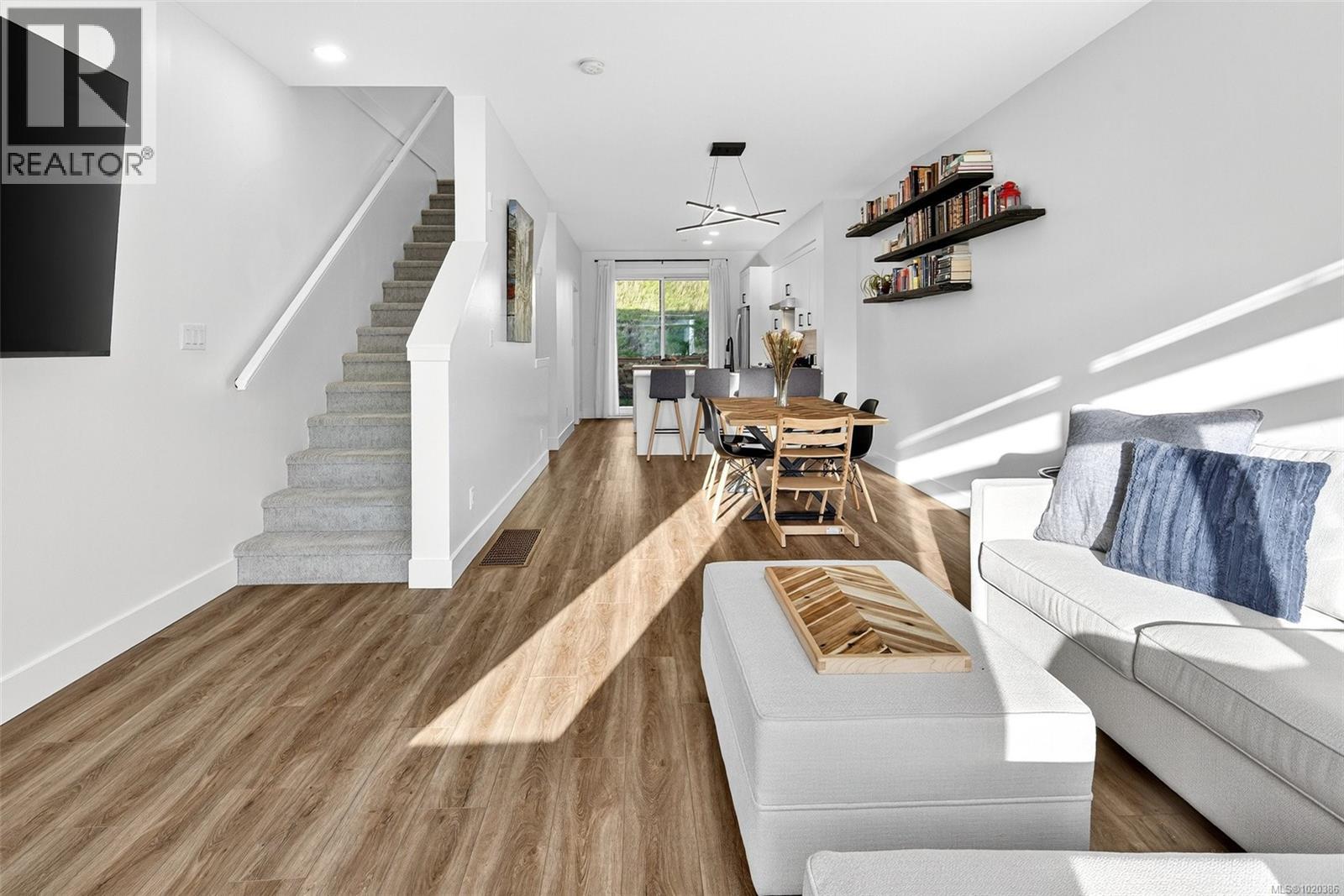 21 255 Caspian Dr, Colwood