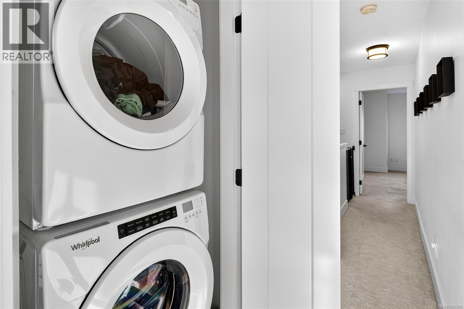 21 255 Caspian Dr, Colwood