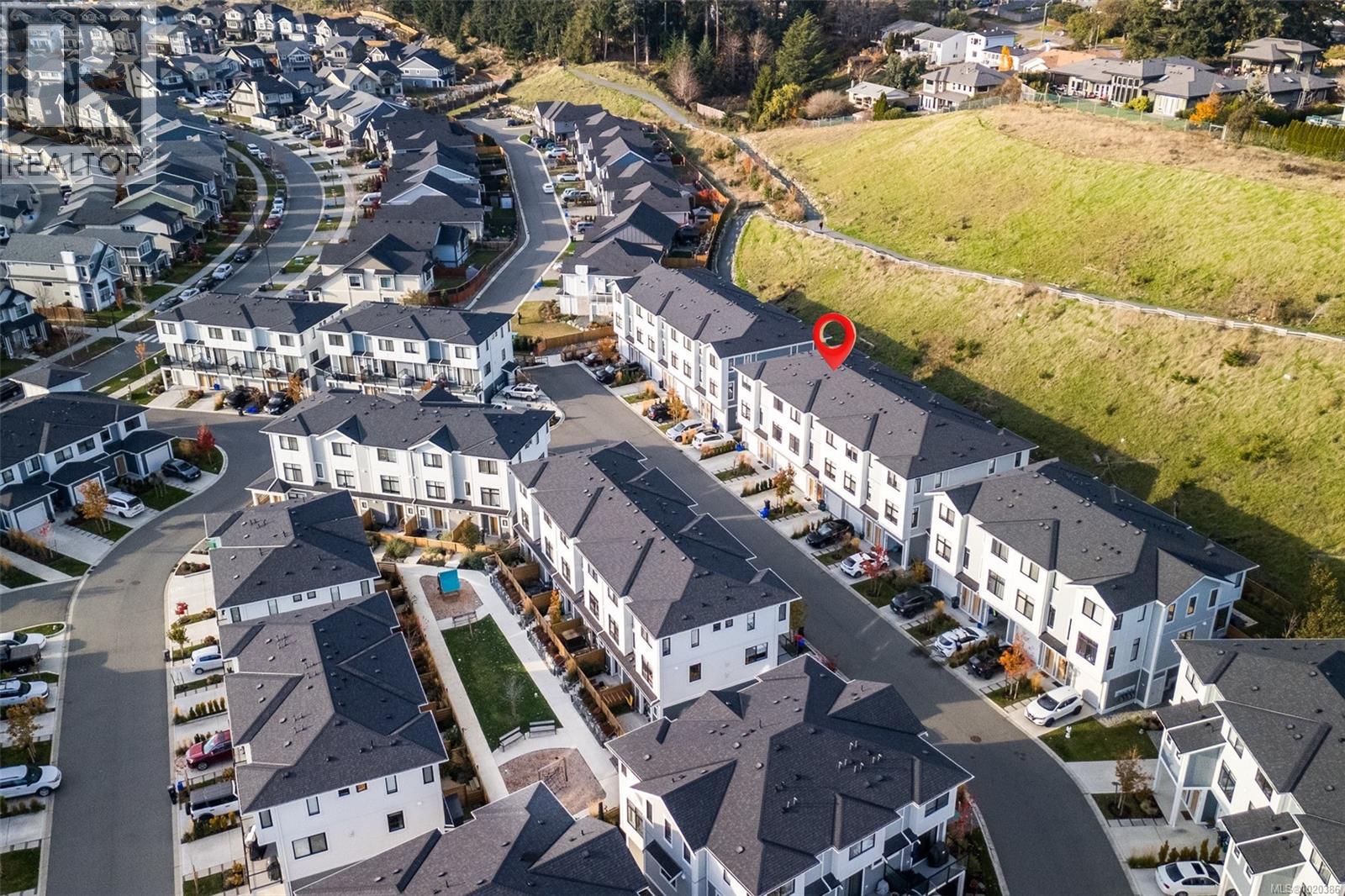 21 255 Caspian Dr, Colwood