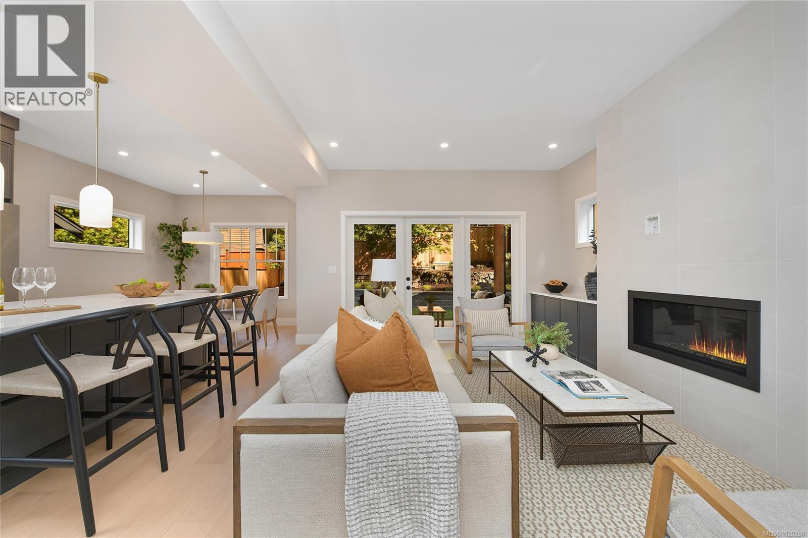 6983 Hagan Rd, Central Saanich