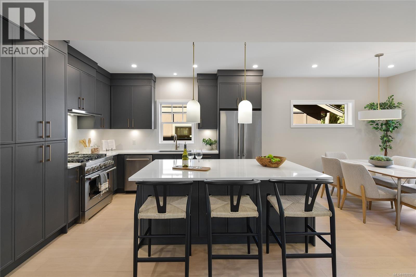 6983 Hagan Rd, Central Saanich