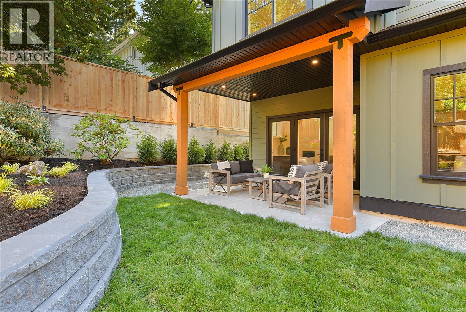 6983 Hagan Rd, Central Saanich