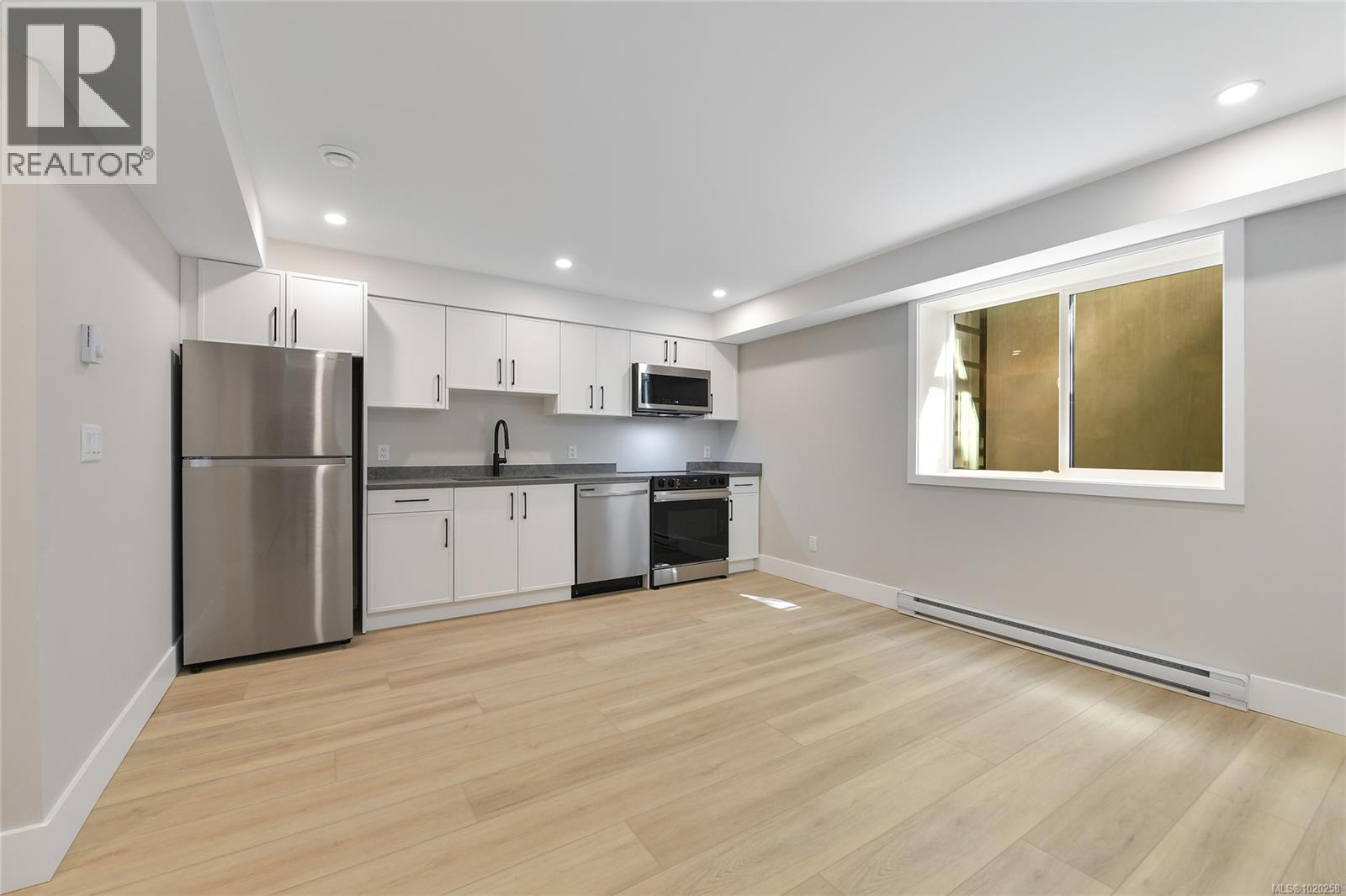 6983 Hagan Rd, Central Saanich