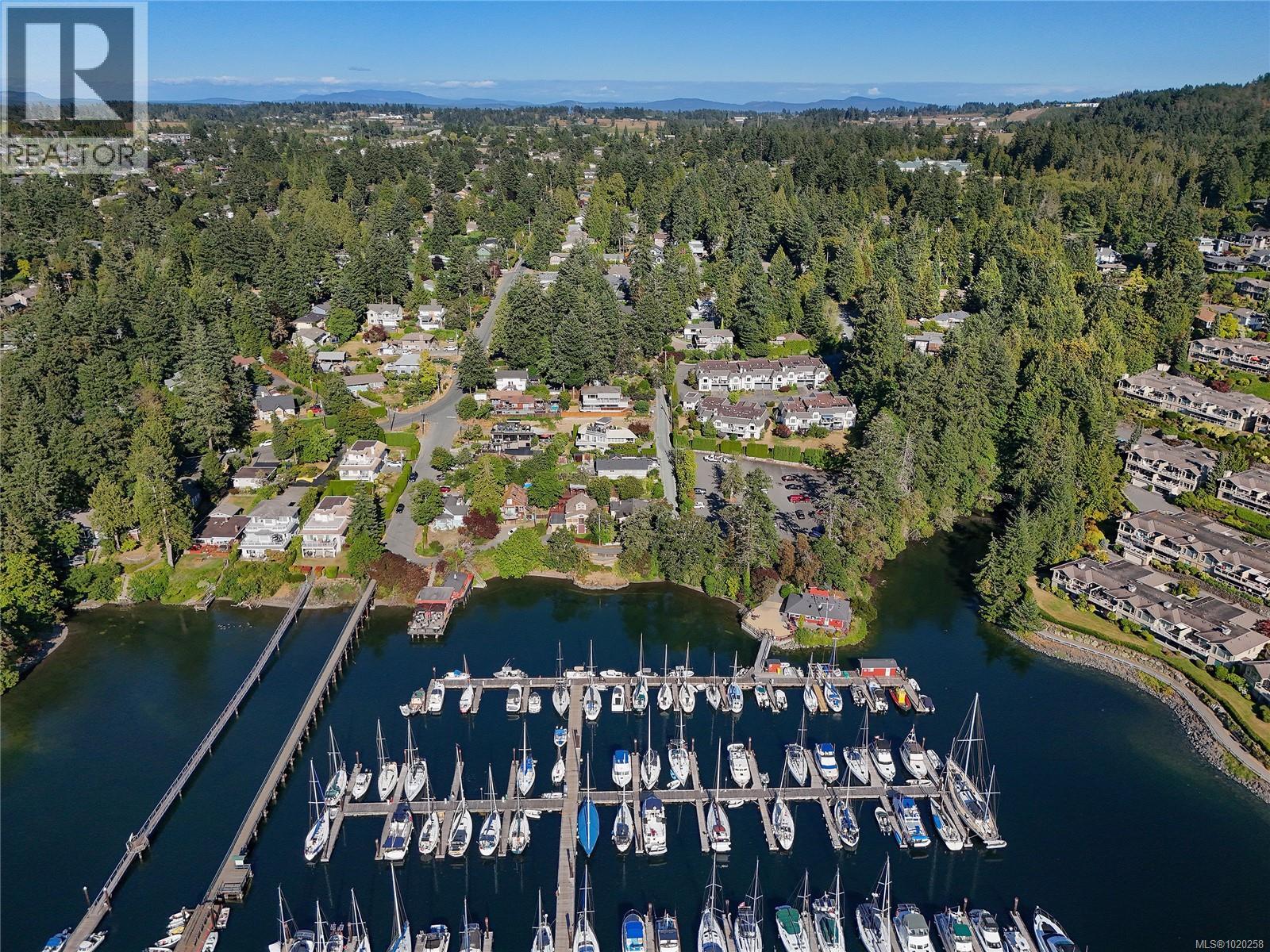 6983 Hagan Rd, Central Saanich