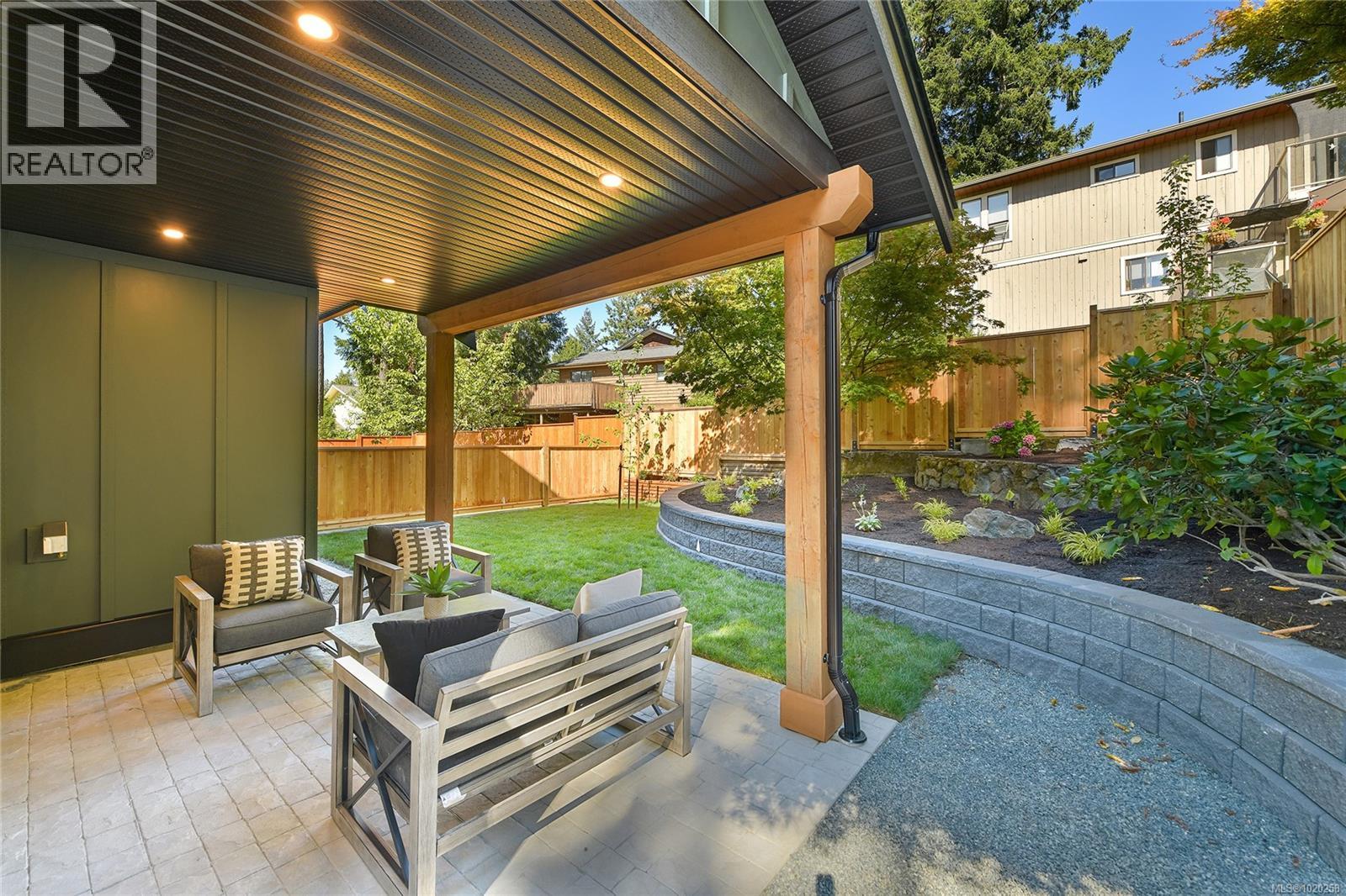 6983 Hagan Rd, Central Saanich