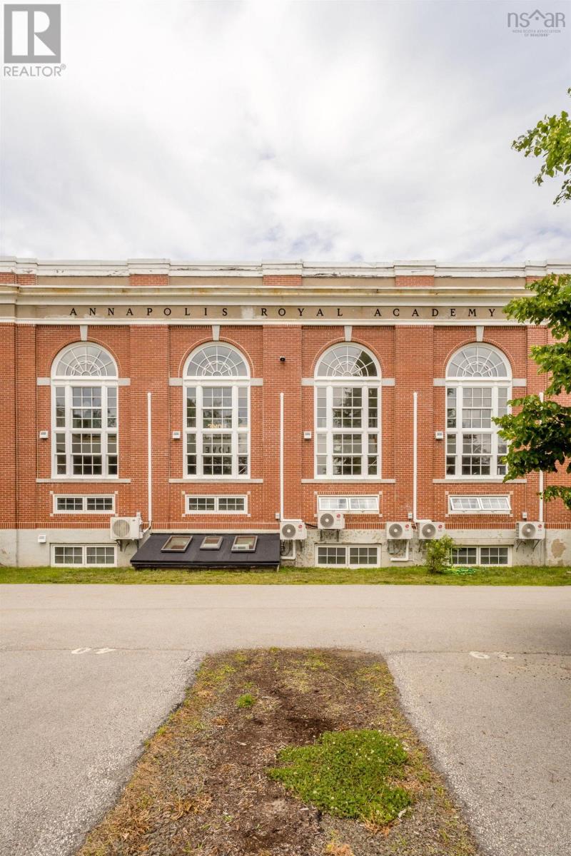 Property 31 of 39 of 204 151 Ritchie Street