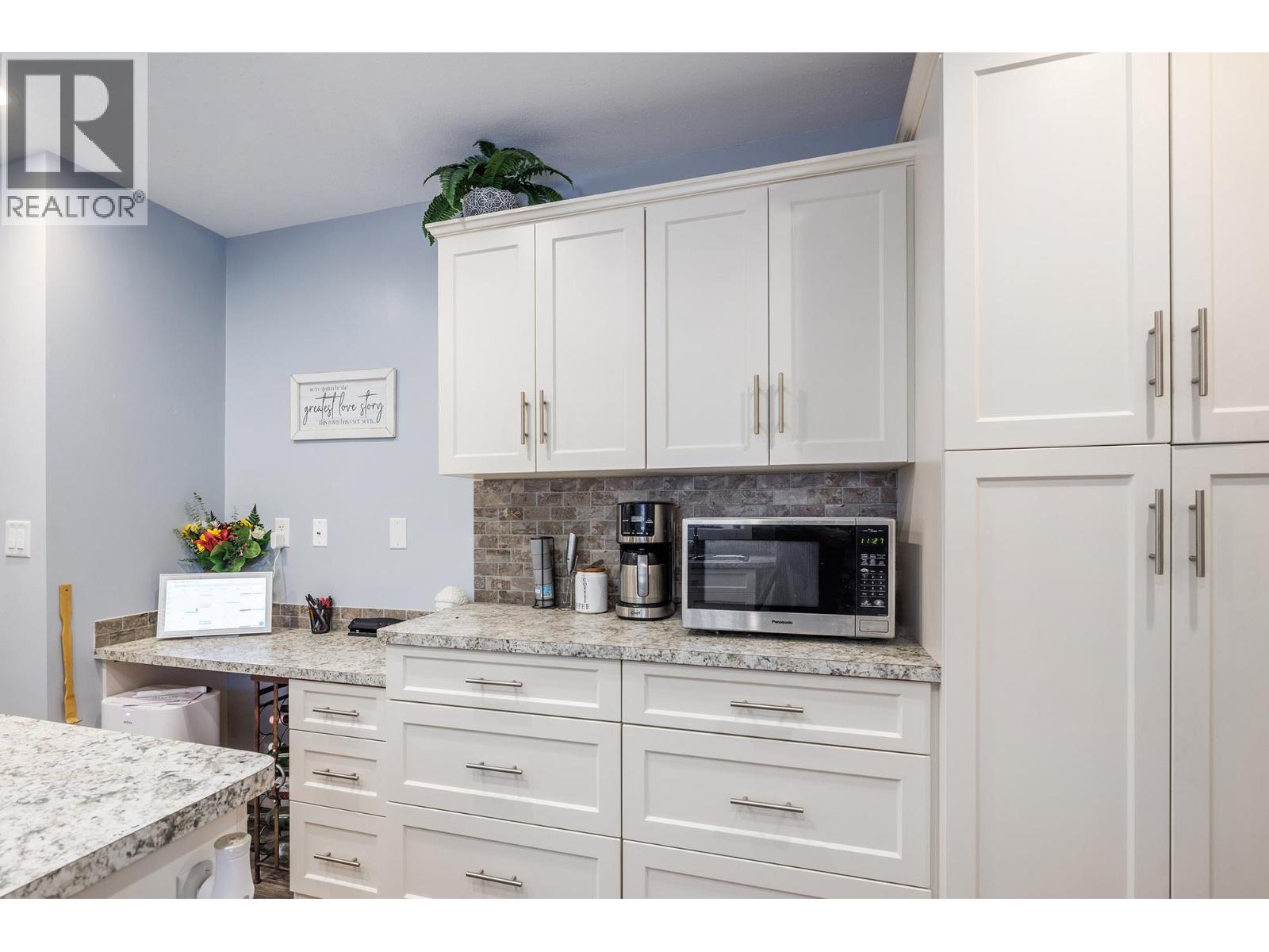 534 2440 Old Okanagan Highway, Westbank