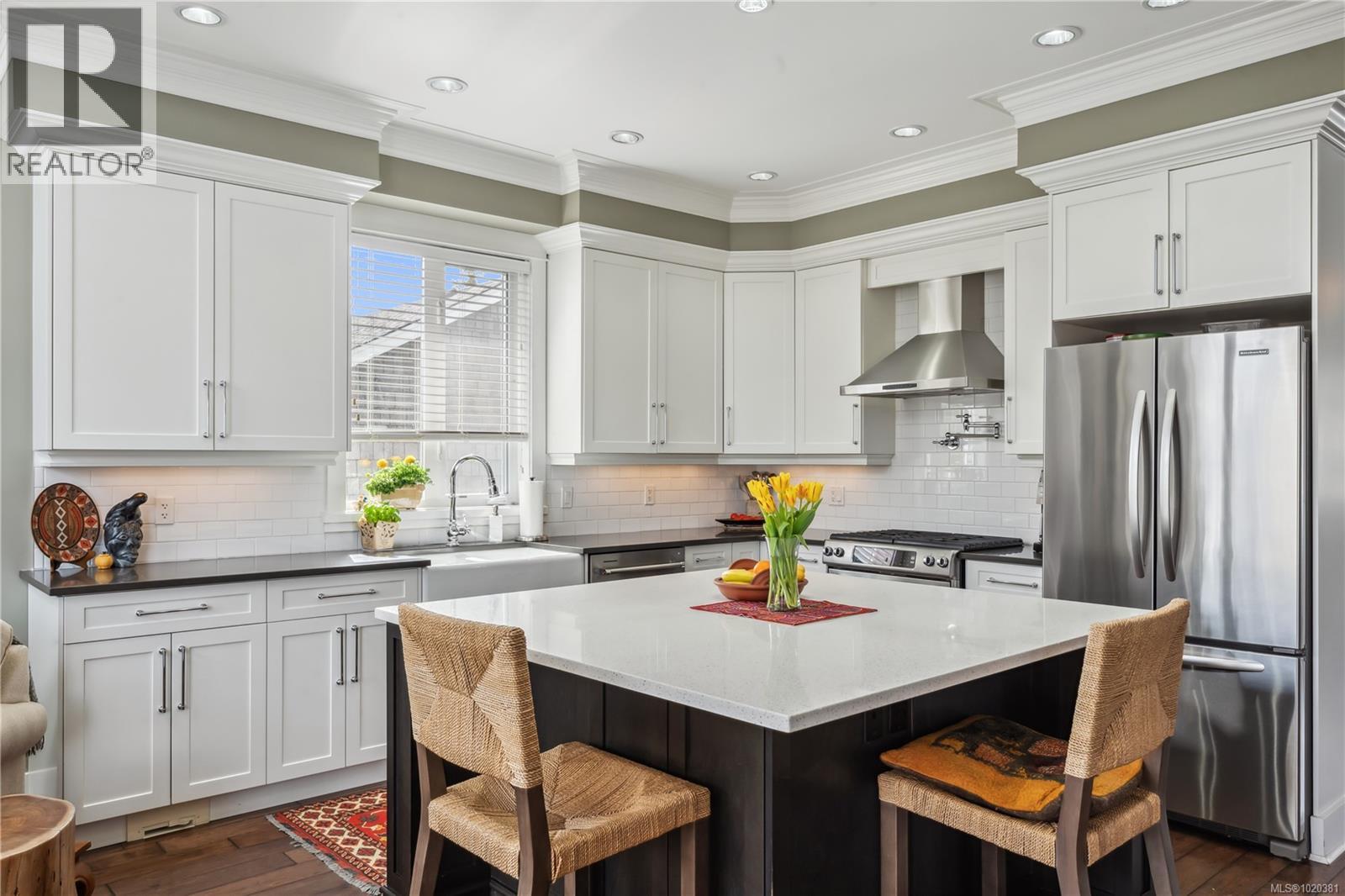 2443 Florence St, Oak Bay