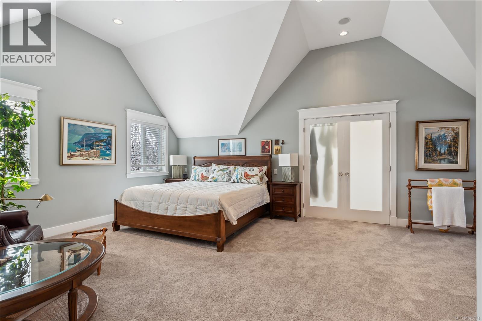 2443 Florence St, Oak Bay