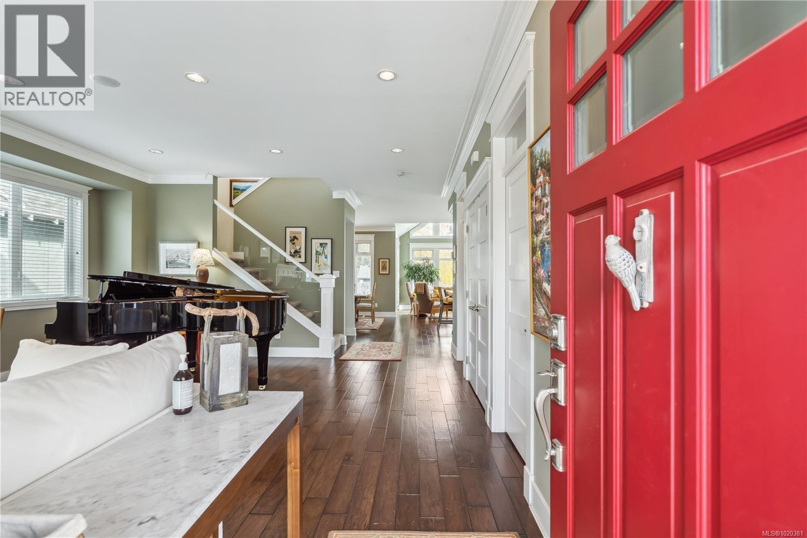 2443 Florence St, Oak Bay