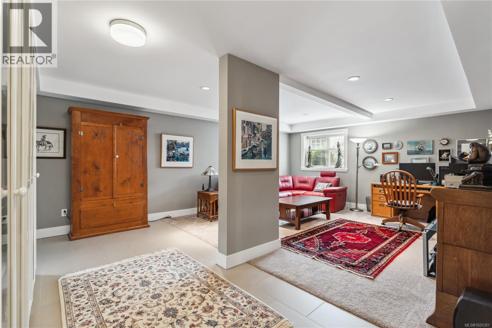 2443 Florence St, Oak Bay