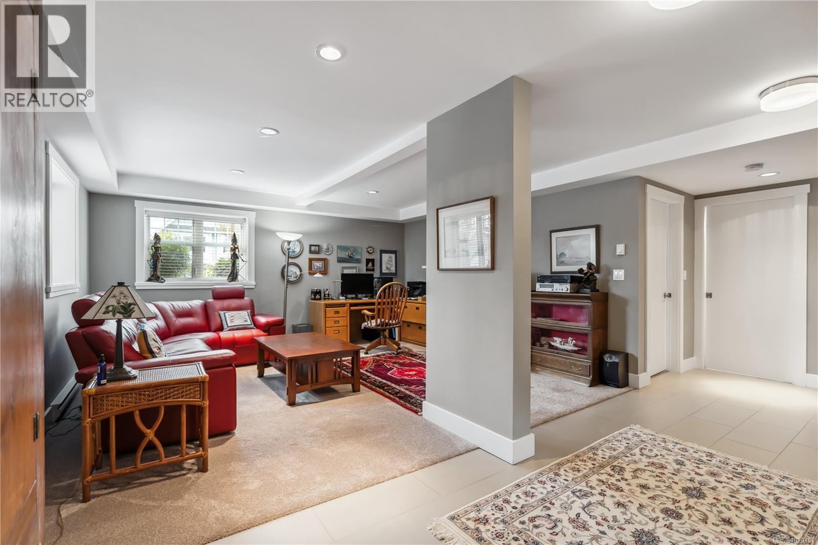 2443 Florence St, Oak Bay